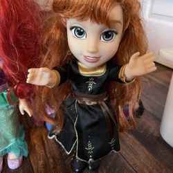 VGUC Disney Frozen Anna Doll 35cm