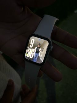 Apple Watch Series SE 2 (2022)