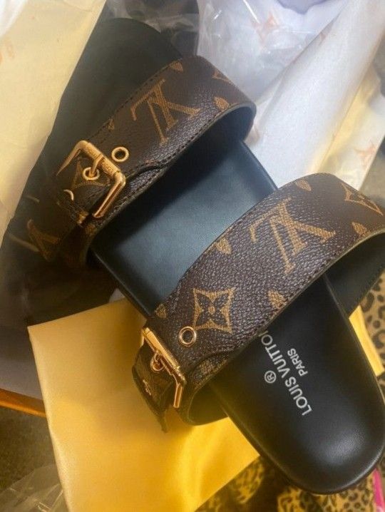 Louis Vuitton Bom Dia Flat Mule Cacao. Size 37