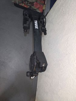 Hitch bike rack/ THULE