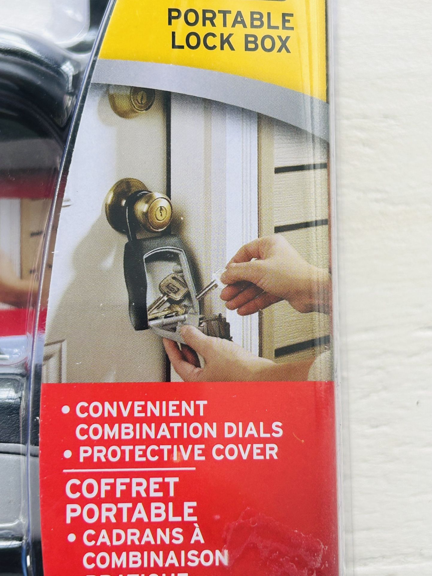 New Master Lock Portable Lock Box Safe Holds 5 Keys Worth $80