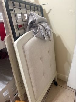 Crib / cuna