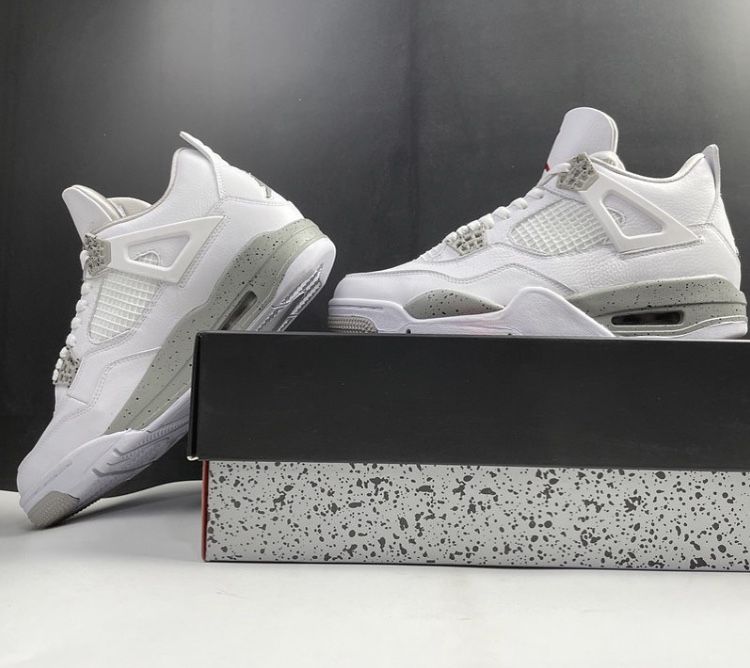 Air Jordan 4 Retro