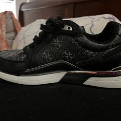 Women’s Size 10 Guess Black Sneakers