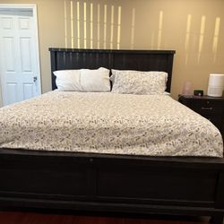 Living Spaces - Jaxon Bedroom Set Black Brown King