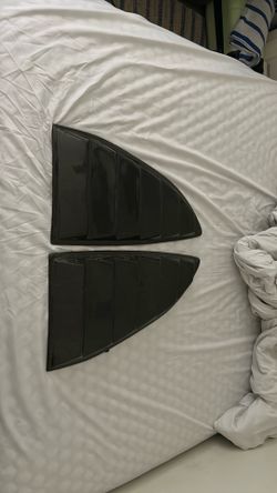2010 Genesis rear window carbon fiber covers