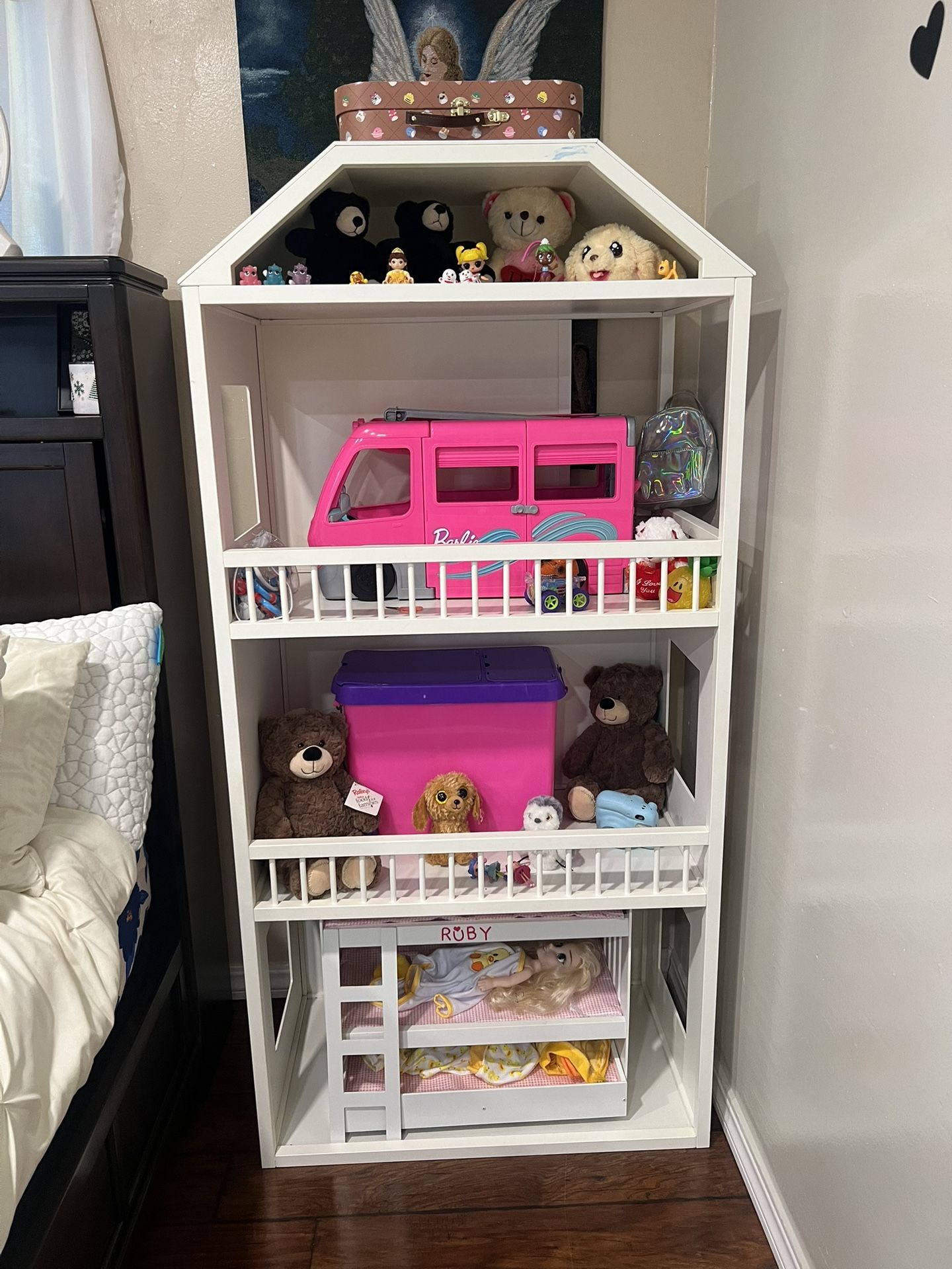 Tall Doll House With A Lot Of Toys