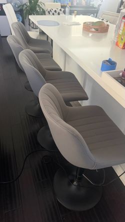 Set of 4 Gray Upholstered Bar Stools