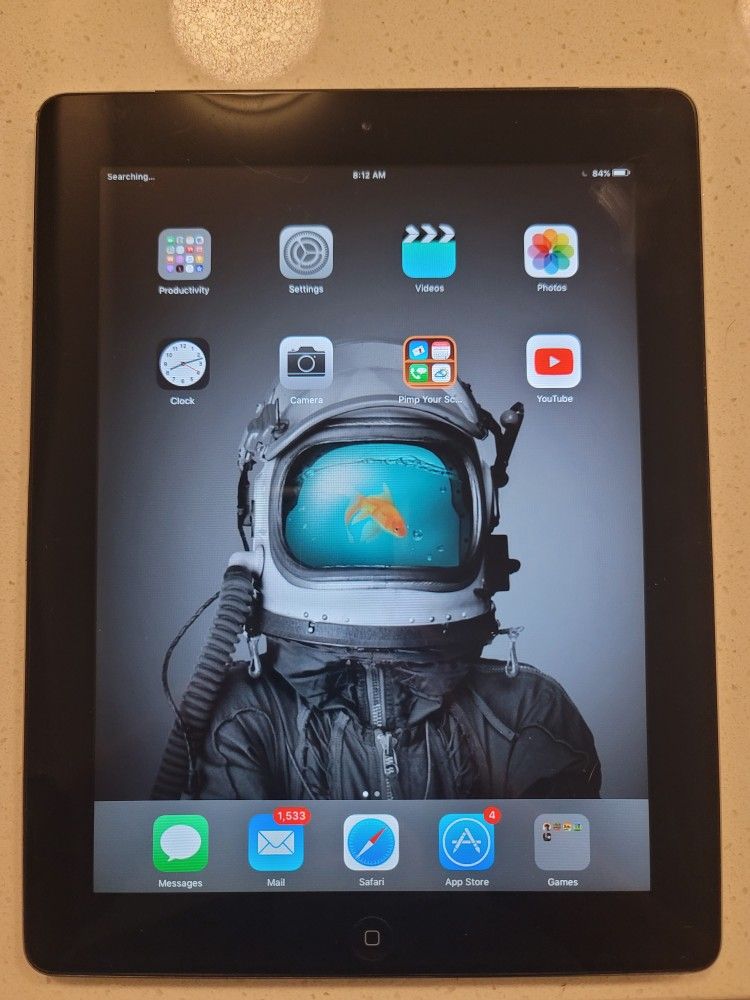 iPad 2 (64 Gb WiFi + AT&T Model)