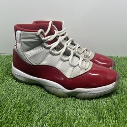AIR JORDAN 11 RETRO ‘CHERRY’ SIZE 10, USED, NO BOX