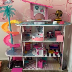 LOL Doll House