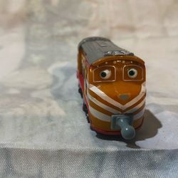 Chuggington StackTrack die-cast train engine Tyne, a demolition expert Chuggineer