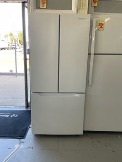 New Crosley 30” 18.4 Cu Ft Capacity Refrigerator French Door
