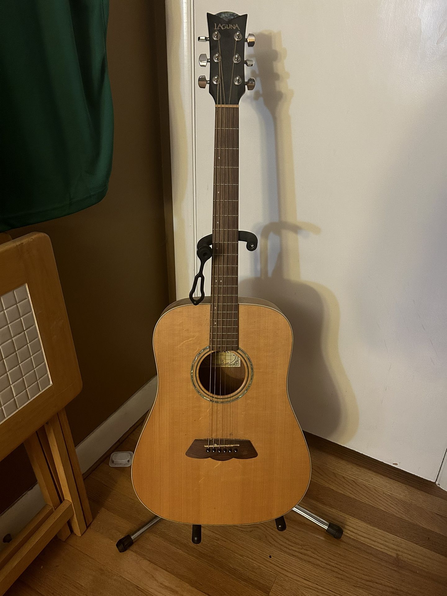 Laguna LD2 Acoustic Guitar 
