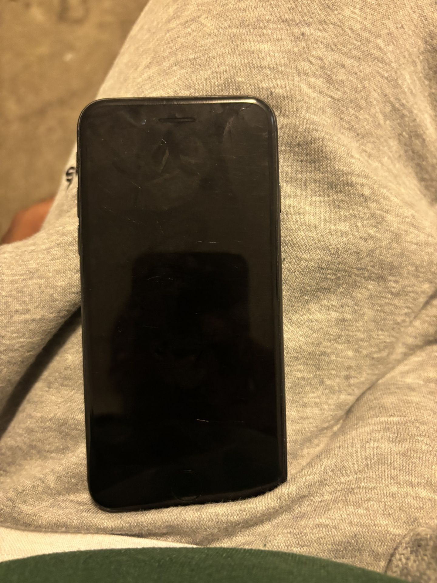 iPhone 8