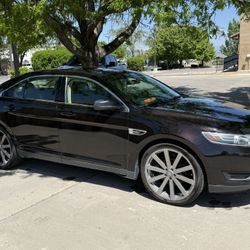 Ford Taurus 