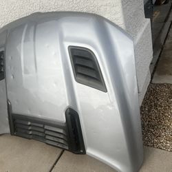 19/24 Ram 1500 Laramie Hood