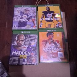 Madden Xbox 1 game bundle (madden 17,19,20,25)