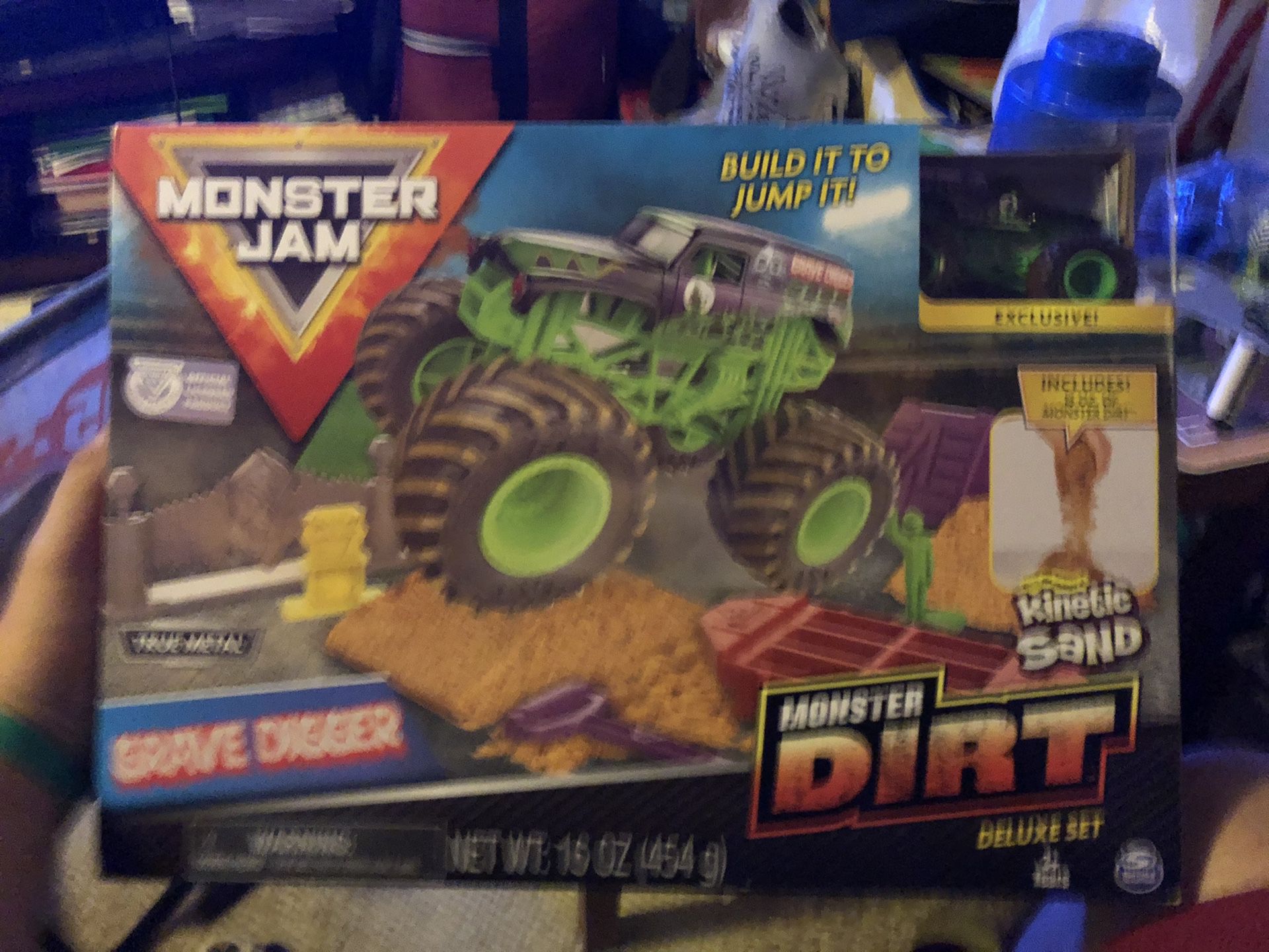Monster Jam Spinmaster Dirt Deluxe Set Exclusive Grave Digger NEW