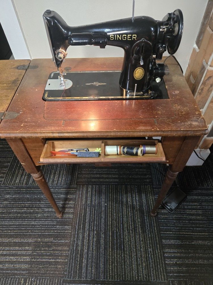 Singer Sewing Machine