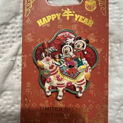 New LE LR Disney Mickey Mouse And Friends Lunar Year 2021 Pin