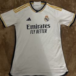 Real Madrid 2023/2024 home jersey⚽️⚽️