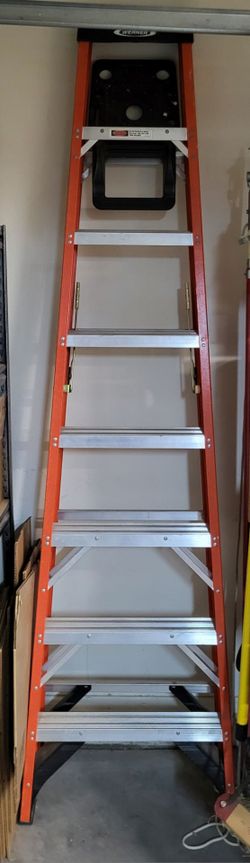 8 ft. WERNER LADDER
