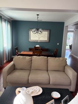 Nice Sofa - Very Clean - Hardly Used