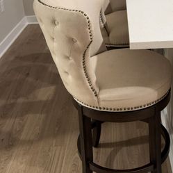 3 Beige Bar Stools