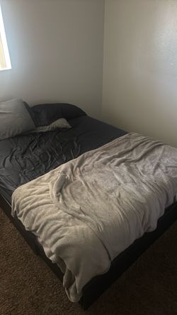 Queen size bed for cheap