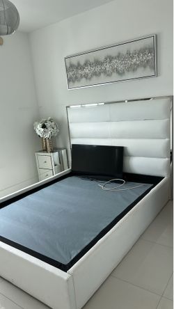 White Bedroom Set with Bed Frame, Box Spring, Nightstand, Wall Art & TV