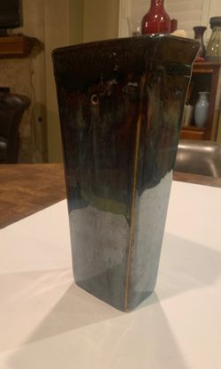 Ceramic vase