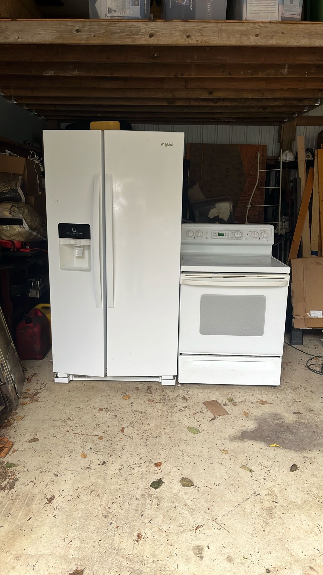 Whirlpool Refrigerator/freezer And GE Range