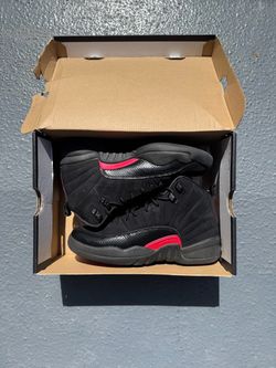 Air Jordan 12 Retro (GS) size:7Y