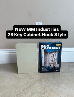 Brand New MM Industries 28 Key Cabinet Hook Style (1 Available)