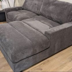 New 90x66 Sectional Couch / Free Delivery 