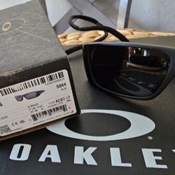 Oakley Fuel Cell Matte Balck