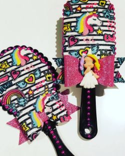 Custom brush and mirror
