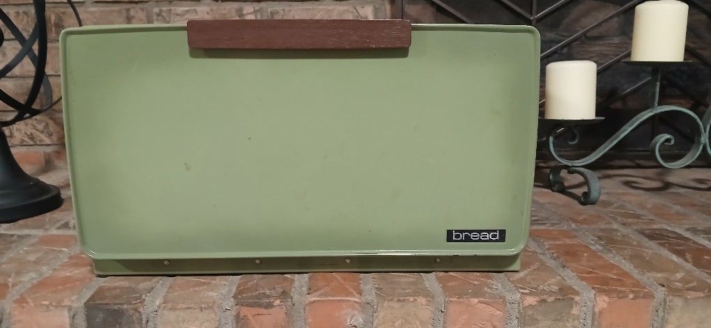 Bread Box With Shelf Avocado Green