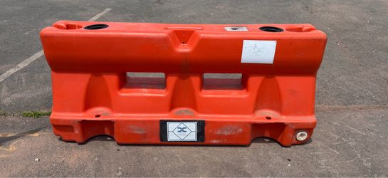Water Filled Construction Barriers
