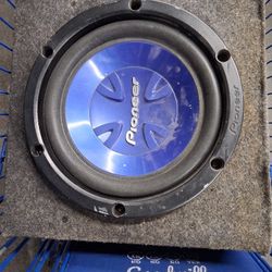 10 Pioneer 