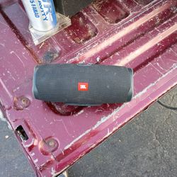JBL Charge 4 Bluetooth Speaker 