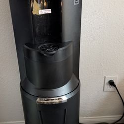 Hot And Cold Water Dispenser 