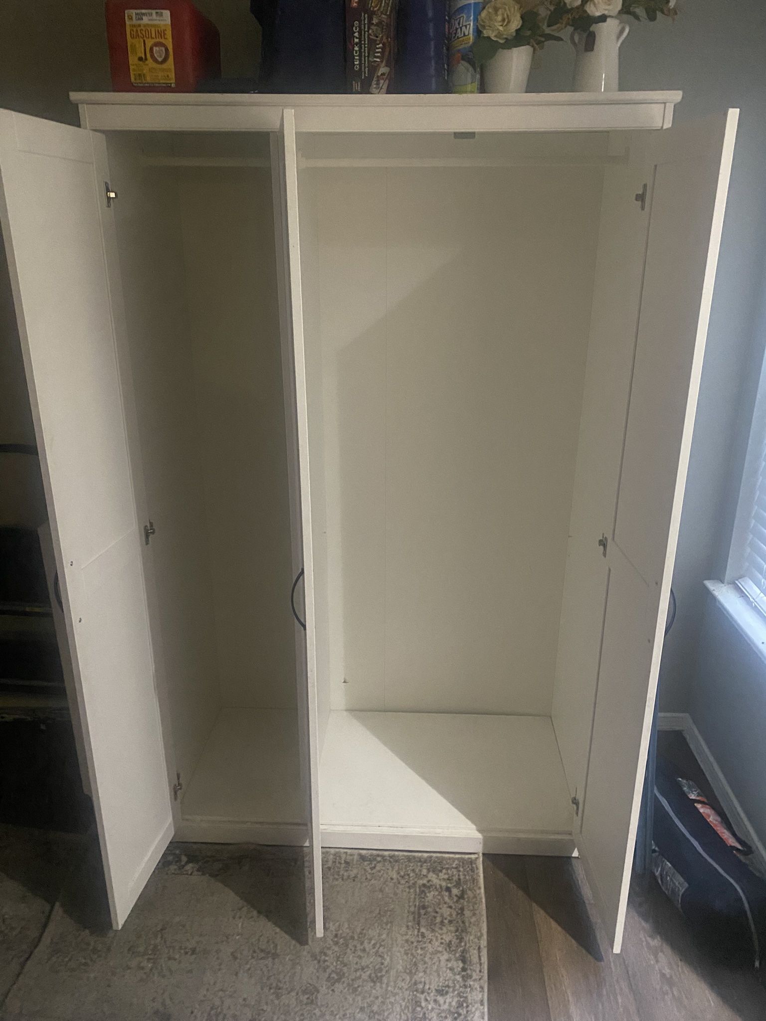 Mirror And Clothes Hanger/ Storage
