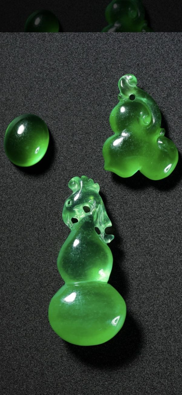 Jade Pendant Set