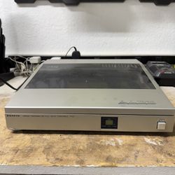 Sanyo Linear Tracking Turntable