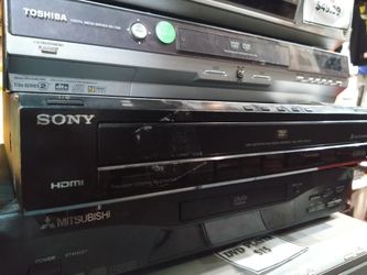 Sony Precision Cinema Progressive CD And DVD Changer Dvp Nc85h