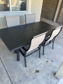 Premium Mallin Aluminum 5-Piece Patio Dining Set - can deliver