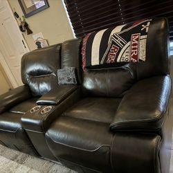 Leather Sofas 