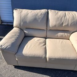 White Love Seat